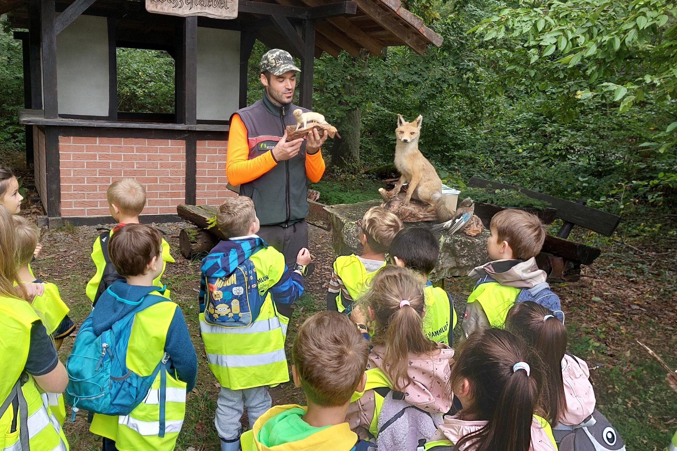 Basteltreff mit Förster