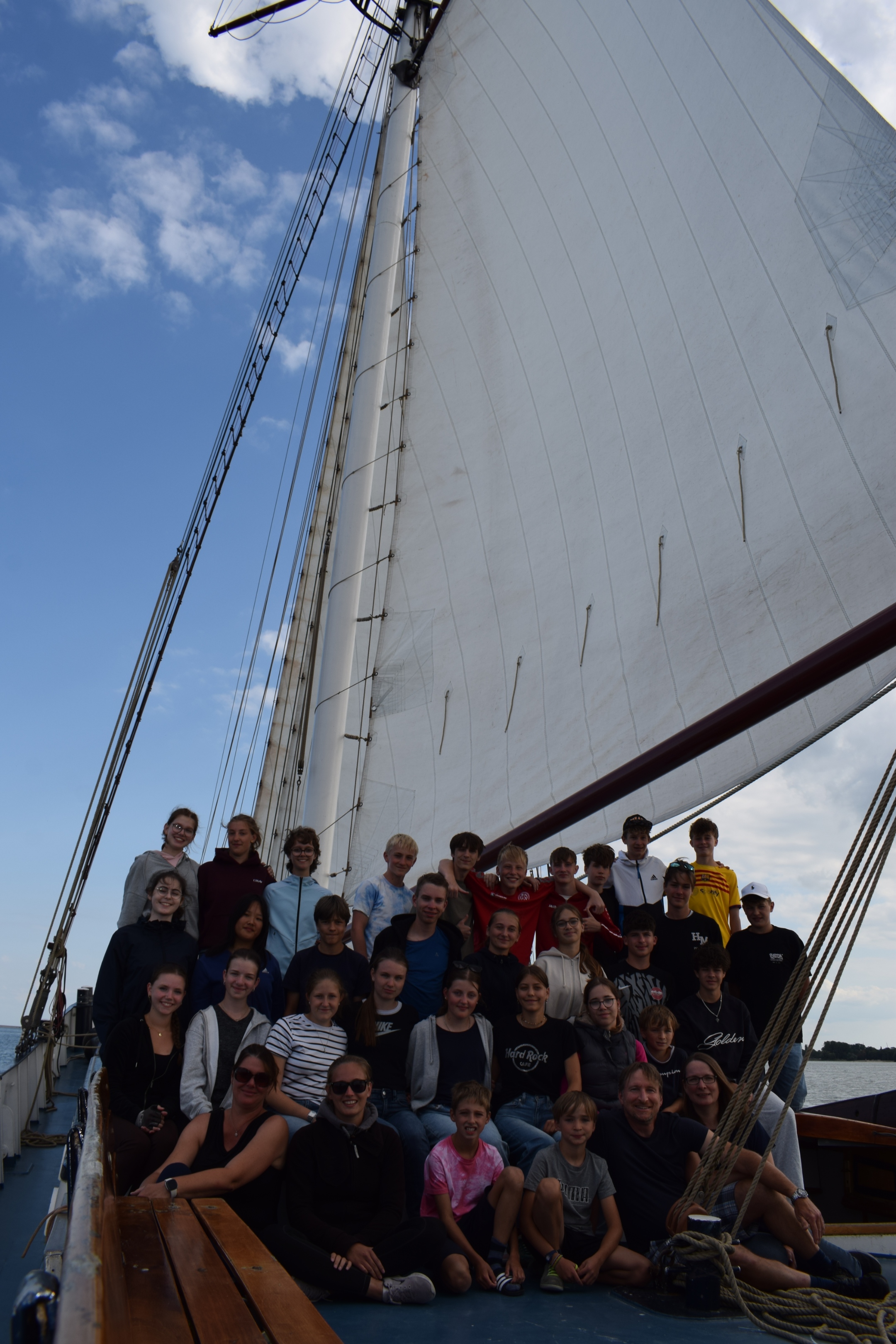 Gruppenfoto Segeln 2026 hochkant (c) Sonja Daum Gruppenfoto Segeln 2026 hochkant
